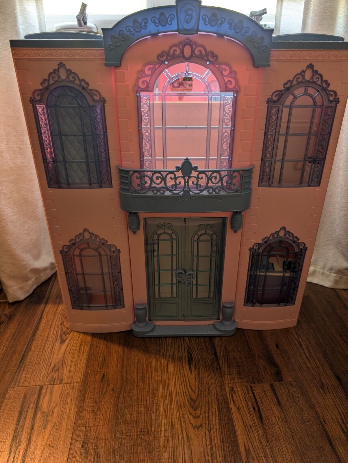 Vintage Mattel 2001 Barbie Grand Hotel w/ Furniture & Elevator Dollhouse - As Is
