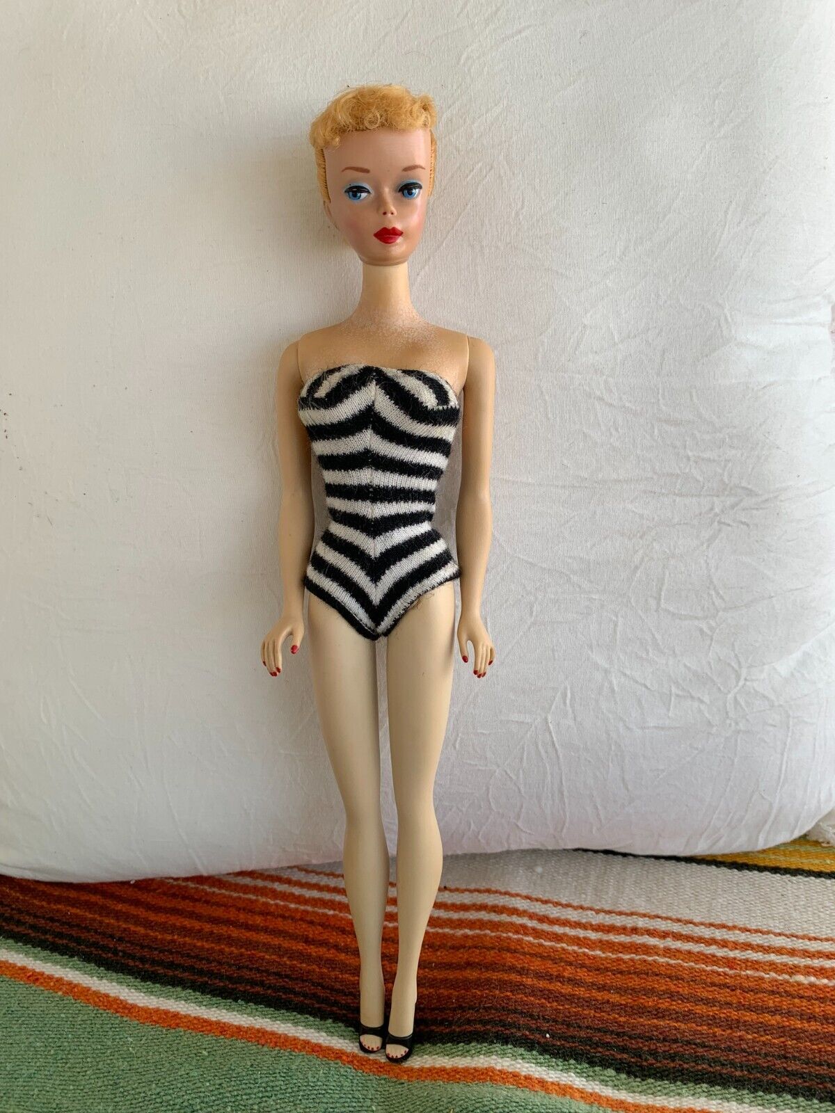 Rare vintage 1960 Barbie #3 / #4 Blond Ponytail Transitional Doll Beautiful