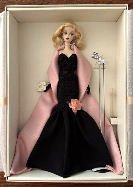 2009 Stunning in the Spotlight Barbie Doll Silkstone SIGNED NRFB LE Gold