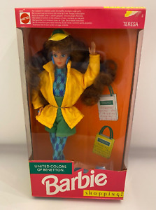 MATTEL BARBIE DOLL 4880 Teresa SHOPPING United Colors of Benetton NIB N16 PAB