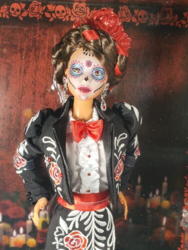N451 ~ NRFB 2022 DIA DE LOS MUERTOS DESIGNER BENITO SANTOS X BARBIE GOLD LABEL