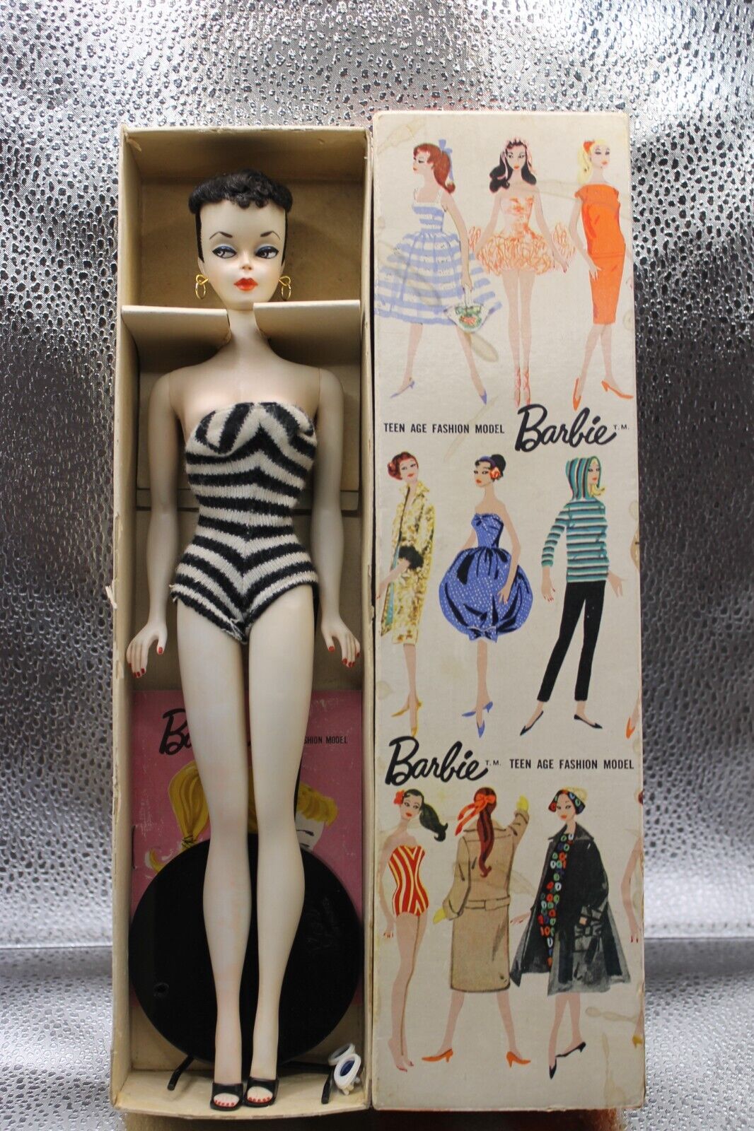 Vintage Barbie Ponytail # 2 Original No Touch Ups - TM Box,  TM Stand
