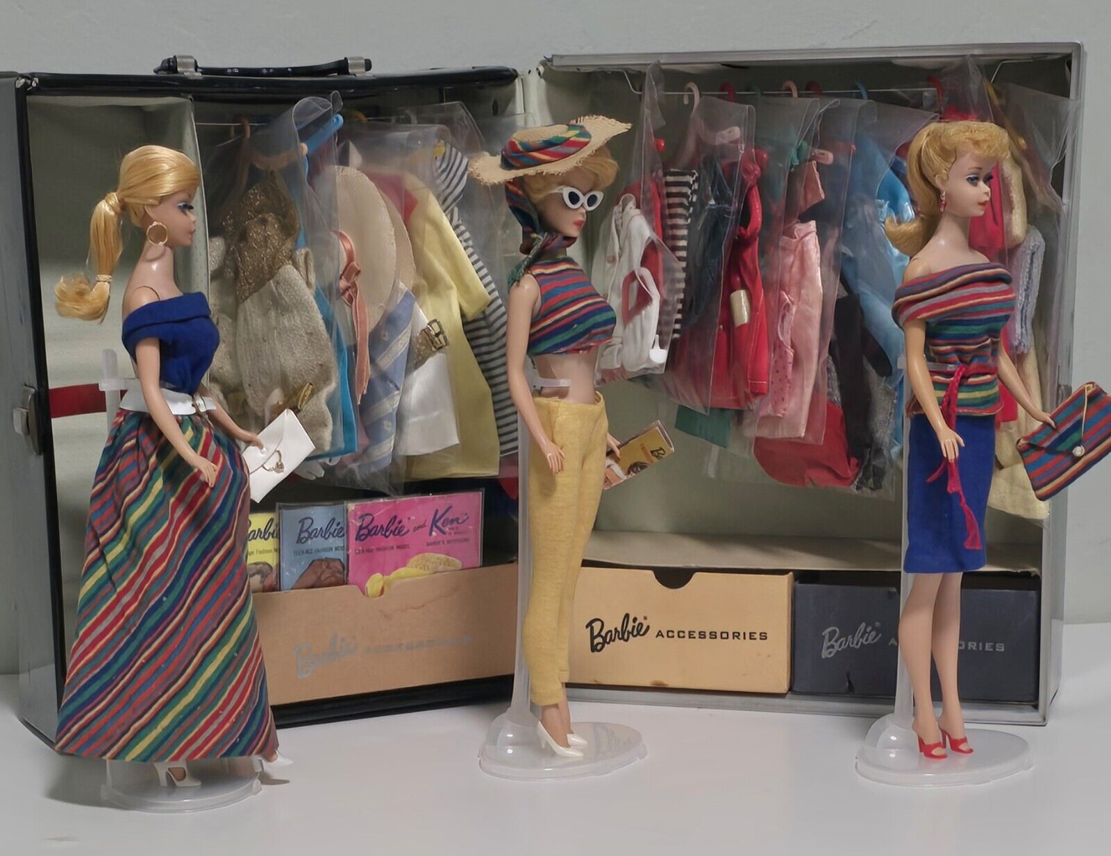 Vtg 60s Barbie LOT Ponytail Swirl & Bubblecut w/Clothes Accessories & Case
