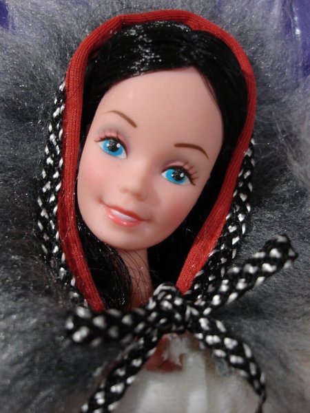 New ListingBARBIE 1981 SNOPRINCESSA SNOW PRINCESS ESKIMO INTERNATIONAL