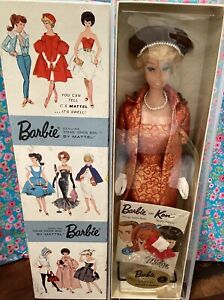 Rare Vintage Barbie Dressed Box Bubble Cut - Golden Elegance #992 Complete Nice!
