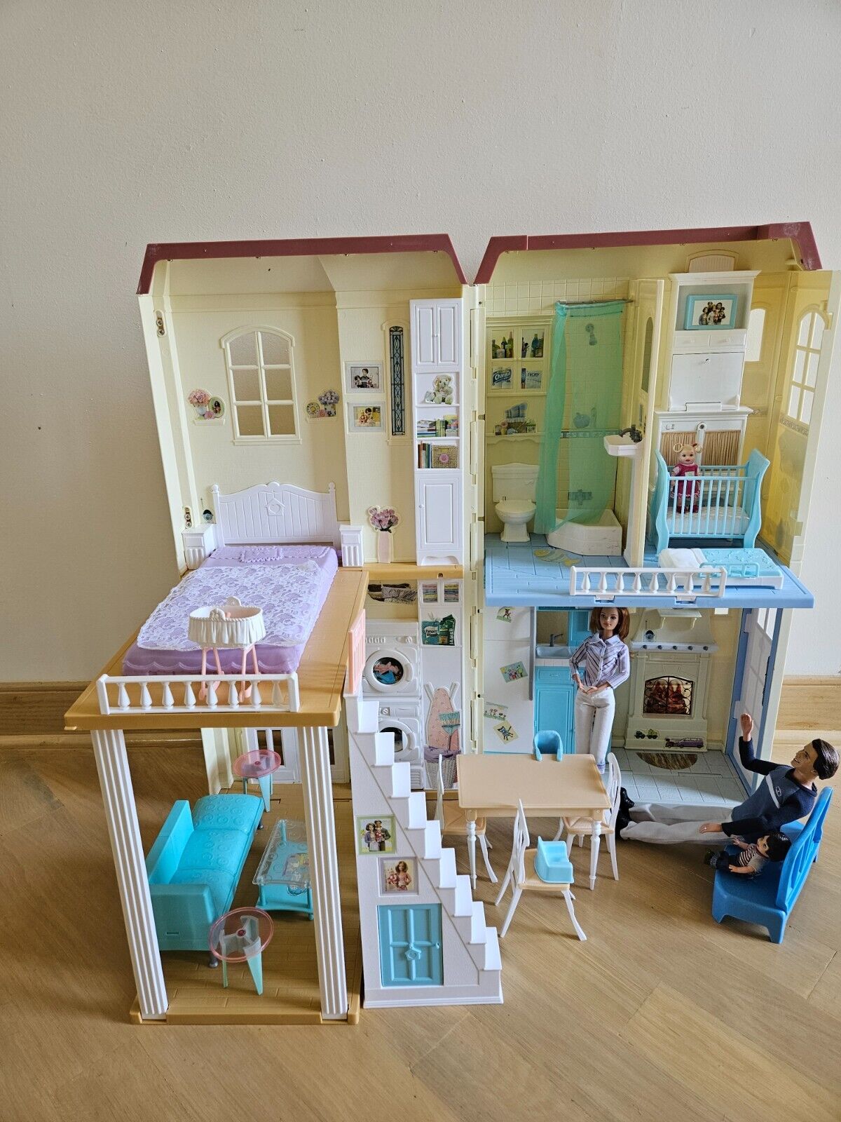 2004 Mattel Barbie Happy Family Smart House Dollhouse Midge Alan Ryan Nikki Baby