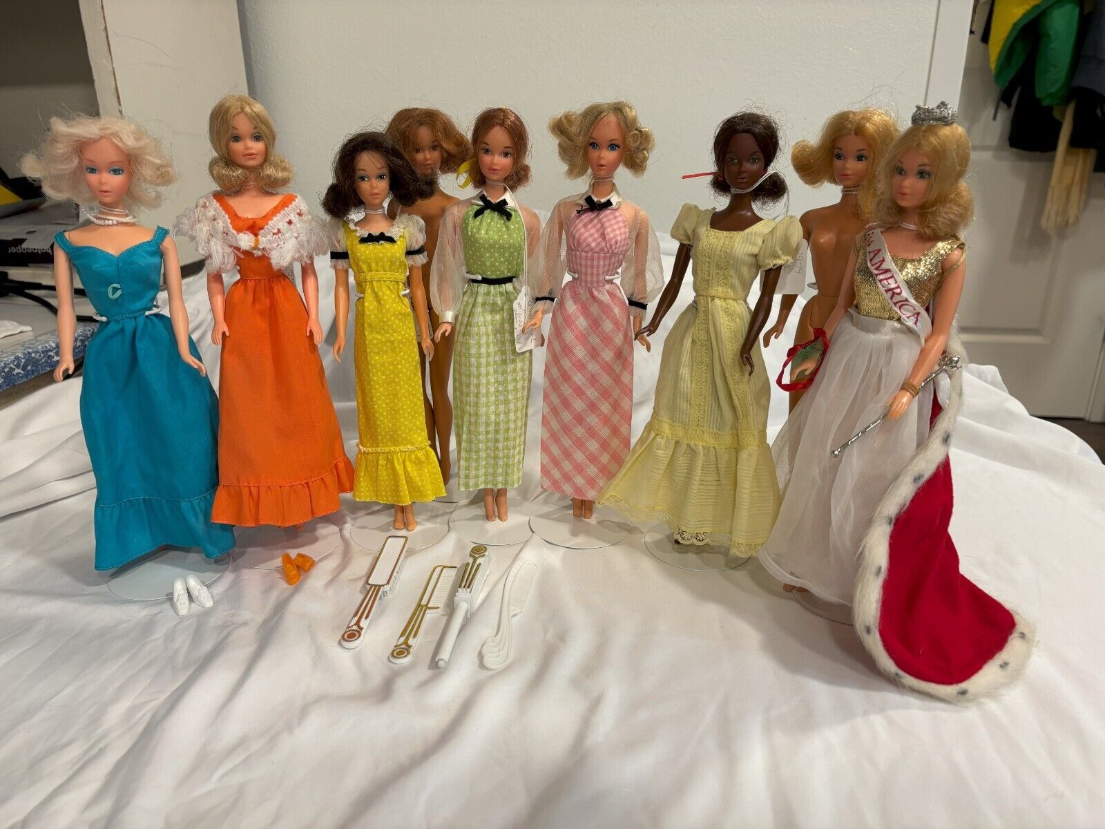 vintage barbie dolls 1960 1970 quick curl original clothes lot