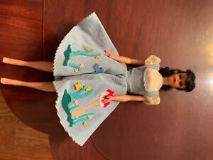 barbie doll lot. Mint condition. Original Barbie. Trademark on back side of doll