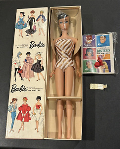 Vintage Brunette EUROPEAN SWIRL Ponytail Barbie Doll w/Box  RARE