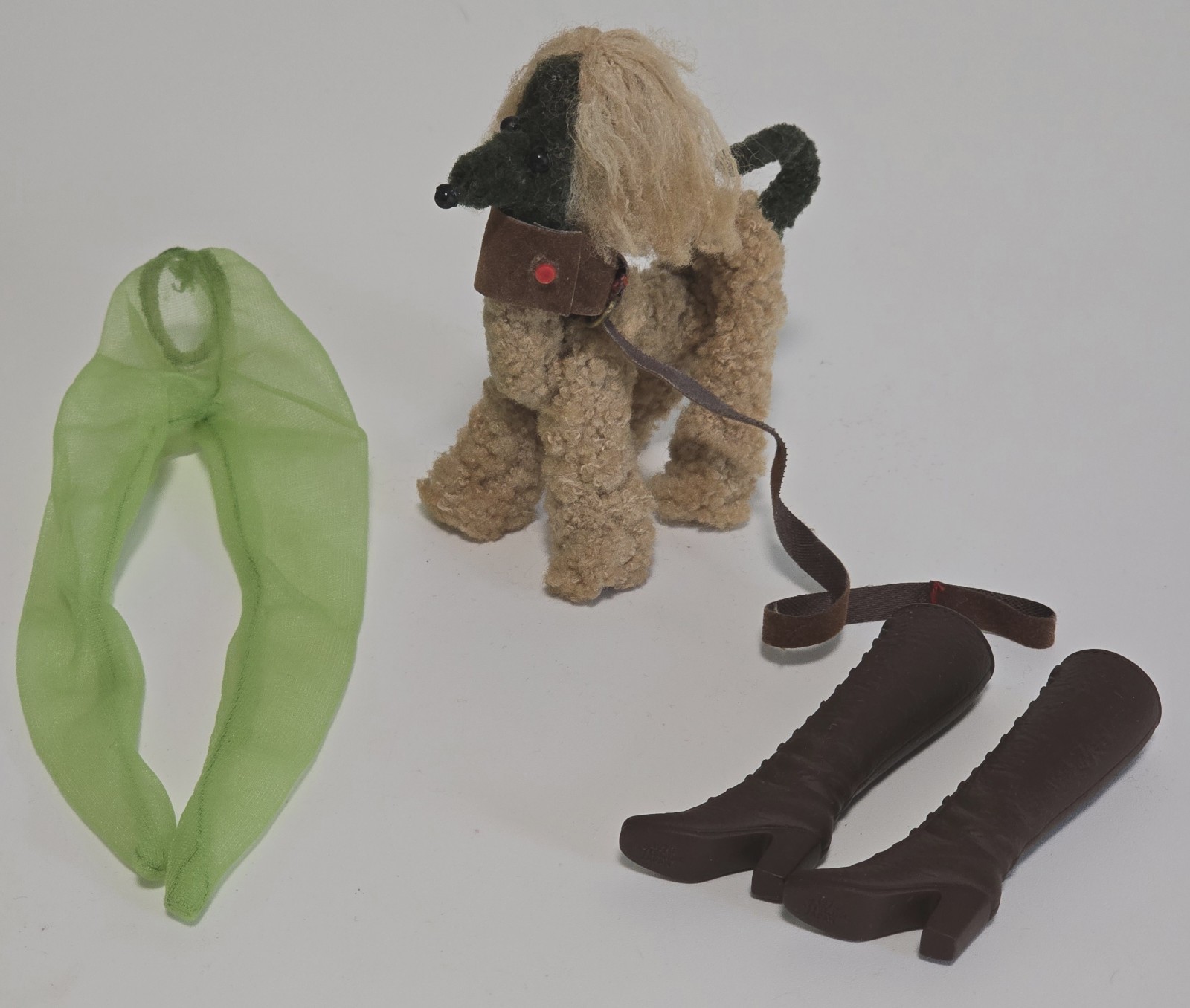Vintage 1972 VHTF Barbie Put Ons N Pets Hot Togs 1063 Accessories 4 Pc
