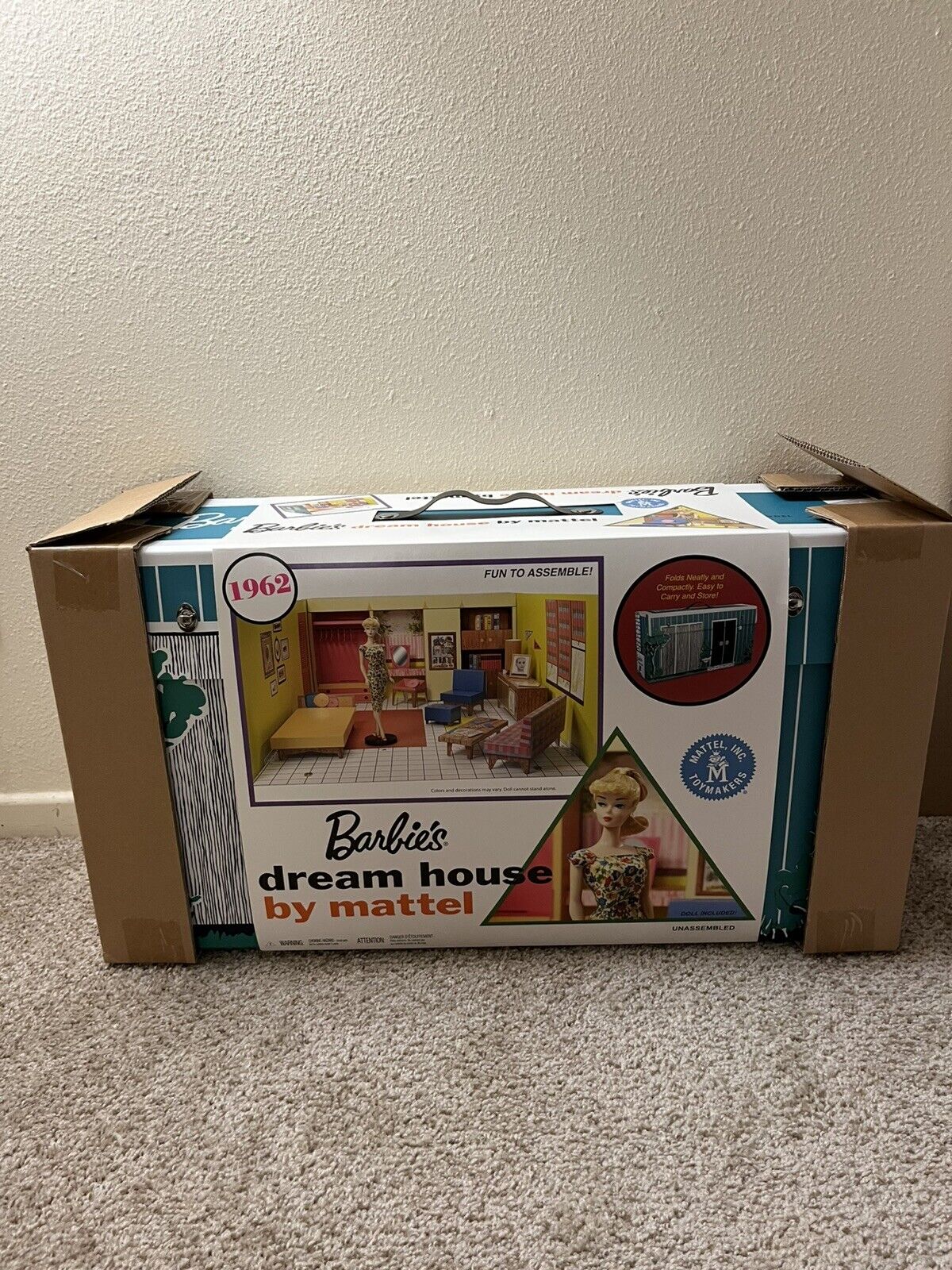 NRFB Barbie Mattel 75th Anniversary 1962 Retro Dream House Reproduction Vintage