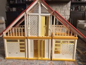 1970 1978 Barbie Doll A-Frame Dream House Red Roof Complete Furniture Plants Box