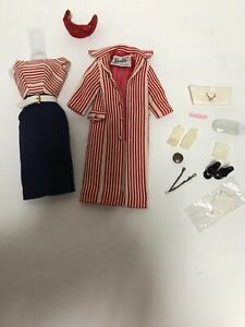 VINTAGE BARBIE ROMAN HOLIDAY TM OUFTFIT COMPLETE WITH ORIGINAL COMPACT MINT