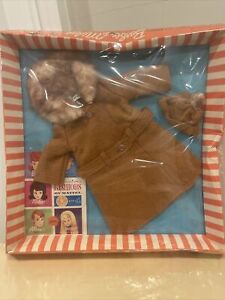 vintage barbie and midge #0819 it’s cold outside outfit from japan NRFB 1964