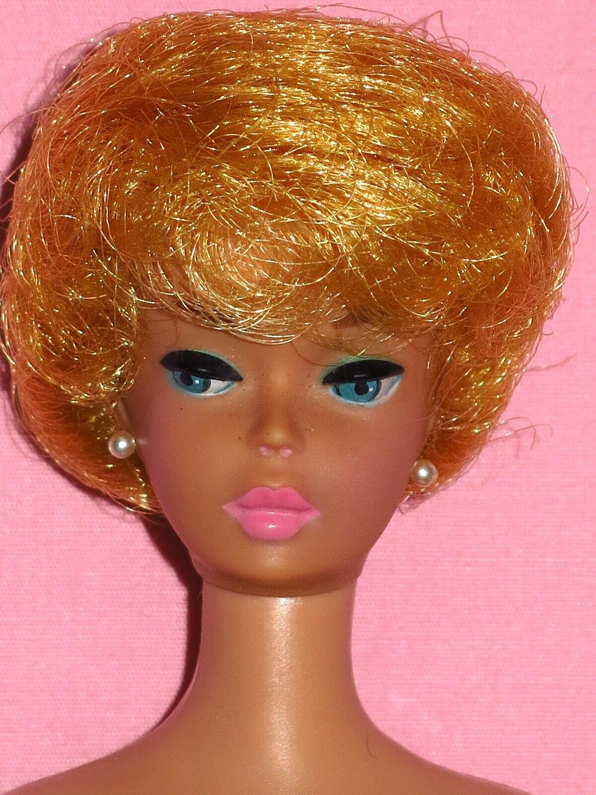 Mattel - Vintage 1961 White Ginger Bubblecut Barbie Doll - All Original w/ Box