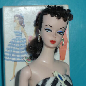 RARE VINTAGE 1959 BRUNETTE #1 PONYTAIL BARBIE DOLL W ORIGINAL PAINT AND TM BOX