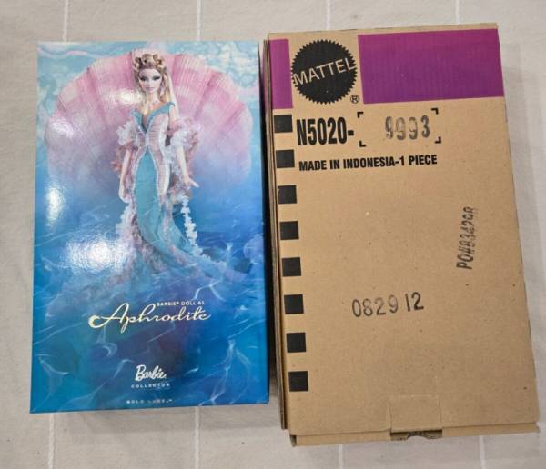 Barbie Aphrodite Fantasy Goddess 2009 Gold Label 50 Anniversary N5020 w/Shipper