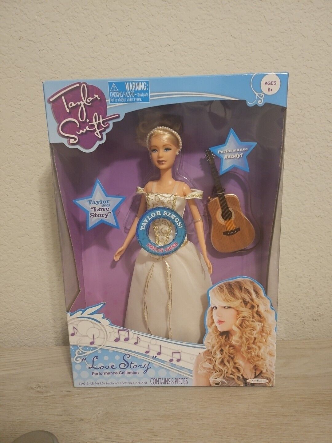 Taylor Swift Singing Barbie Doll Love Story 2009 Jakks Pacific
