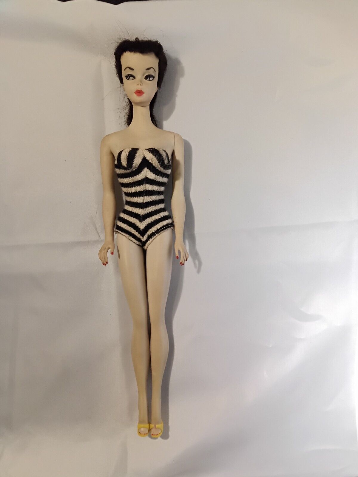 Vintage rare 1960 second edition barbie doll