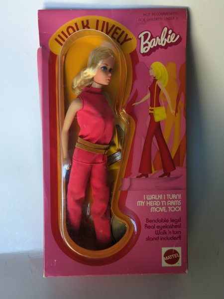 Vintage 1971 Walk lively Barbie Doll ~ Mattel 1182, New In Box
