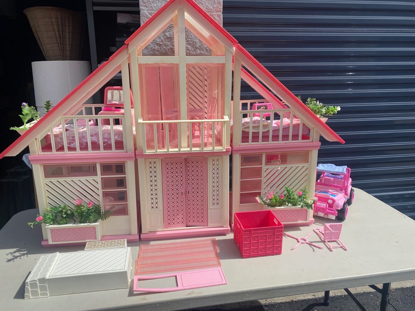 Vintage 1985 A-Frame Dream Doll House With Accessories Items from 1977-1987
