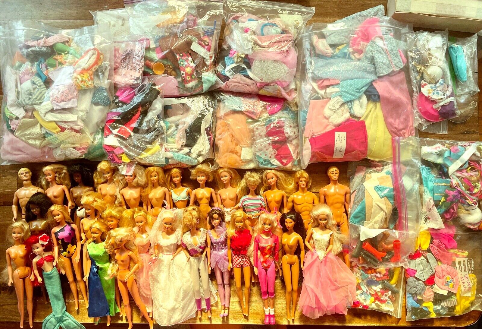 HUGE Vintage 1980s Barbie Doll Fashion Accessories Lot, Superstar Barbie Clothes