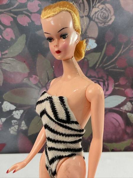 VINTAGE RARE HONG KONG LILLI BARBIE DOLL In ZEBRA SWIMSUIT 186