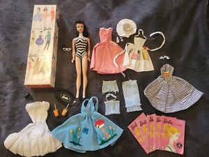 Vtg #4 Brunette Ponytail Barbie Excellent w/ box & 4 mint Outfits original set
