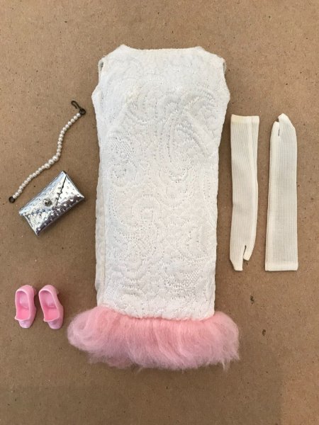 Vintage Barbie Japanese Exclusive #2630 dress plus accessories