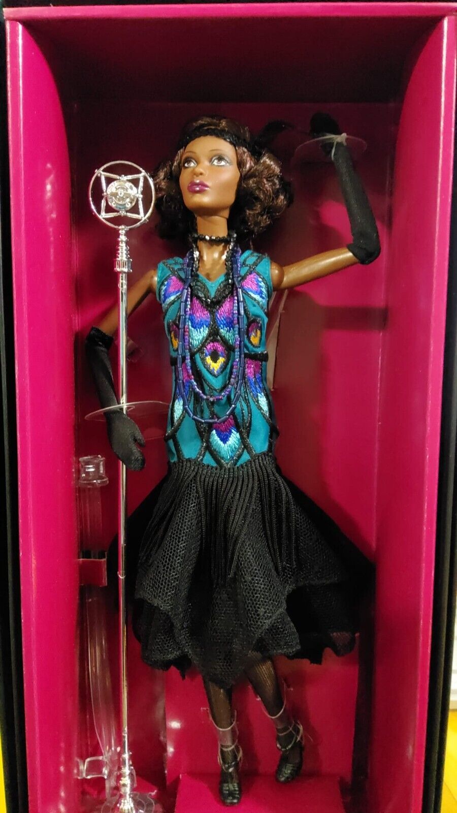 N457~NRFB BARBIE DOLL ~ HARLEM THEATRE COLLECTION CLAUDETTE GORDON AA GOLD LABEL