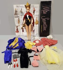 Vintage 1961 Marx Miss Seventeen Beauty Queen Bild Lilli Barbie w  Box & Clothes