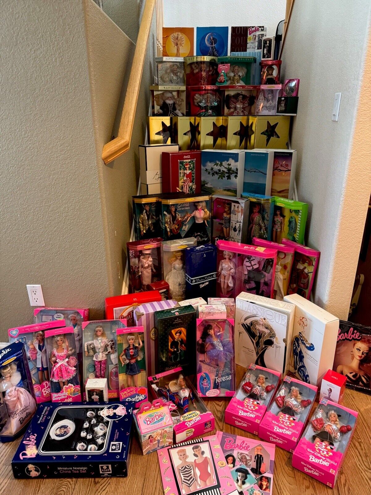 Lot Of 50 (90’s) Barbie Dolls With Misc Accessories NIB NRFB