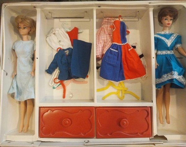 Original 1960s Bubble Cut Barbies With Case Clothes And Shoes