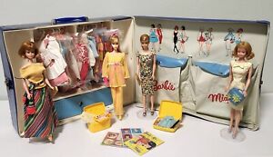 Vtg 60s Barbie LOT AG Swirl Mod Midge W/Black Tag Clothes Accessories Case