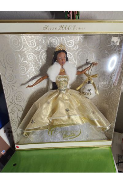 Rare & Exclusive 2000 Celebration Barbie (African American) Special Edition NRFB