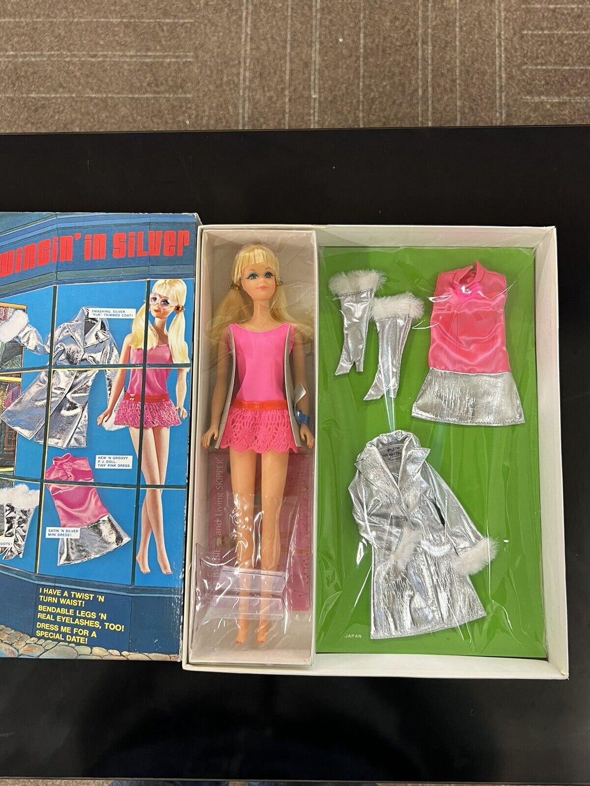 Vintage 1969 - P.J. New 'N Groovy Swingin' in Silver Set #1588 Mattel - In Box