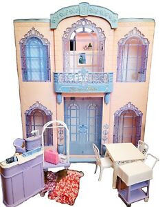 Mattel 2001 Barbie Grand Hotel W/ Funitures & Tested Working Phone and Elevator