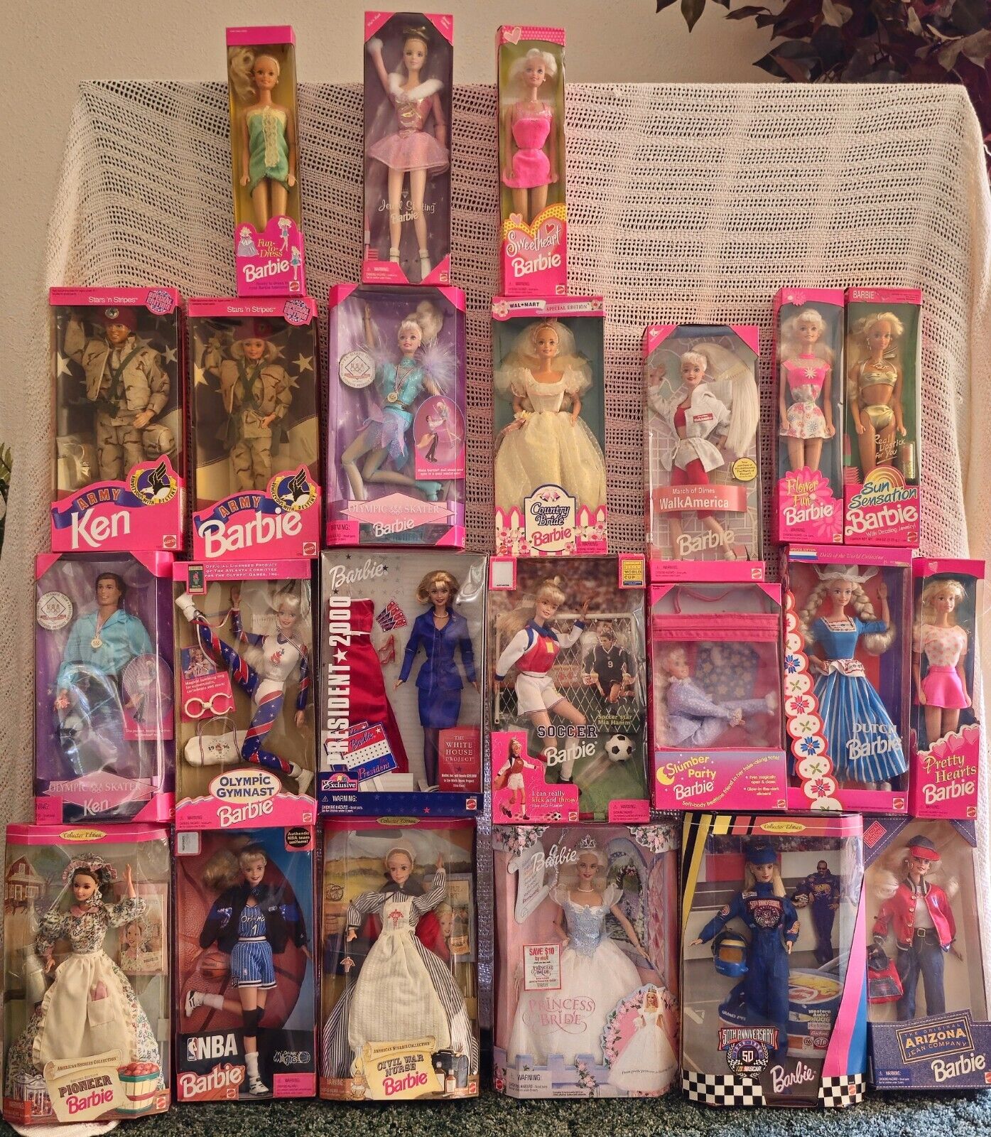 Lot #1 of 24 1991 - 2000 Mattel Barbie Dolls Some New/Unopened - See Description