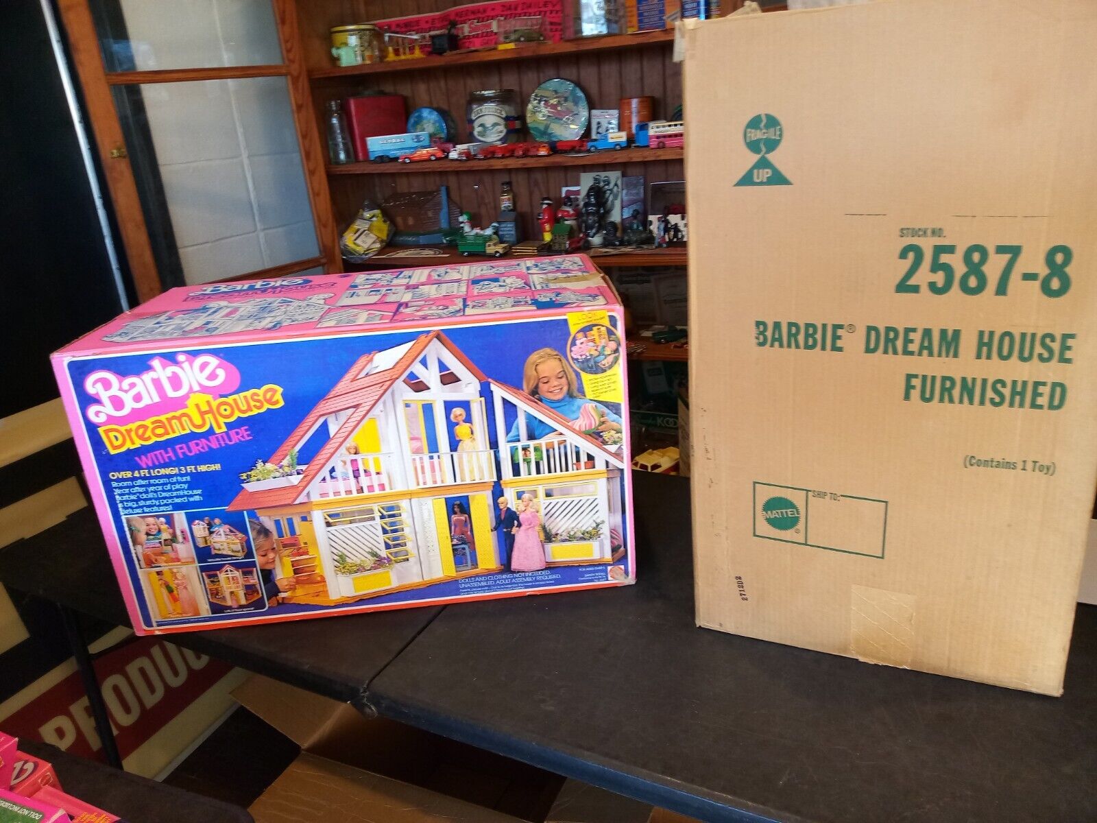 1985 COMPLETE, VINTAGE 1978 MATTEL BARBIE DREAM HOUSE Factory Box Furniture Rare