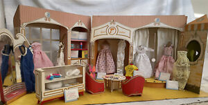 Vintage Barbie Fashion Shop & Show With Clothes Original Furnitures Stage Rare