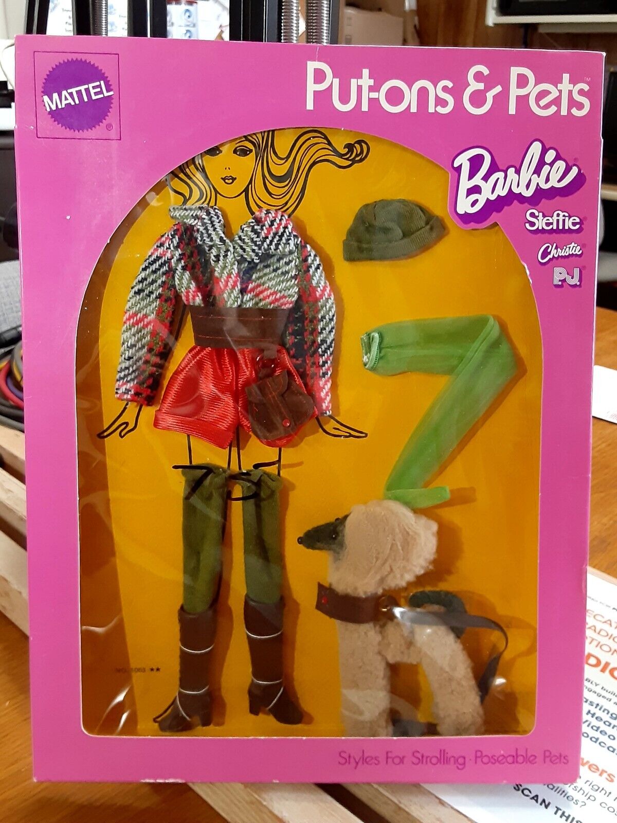 New ListingVINTAGE Barbie VHTF MOC SEALED 1063 HOT TOGS  Put-Ons 'N Pets - RARE Mattel 1972