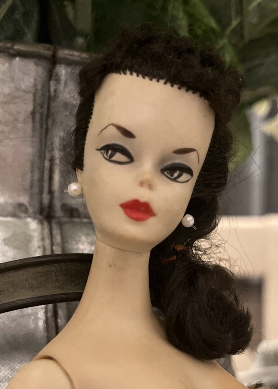 SULTRY! Rare #1 Brunette Ponytail Barbie! WOW!