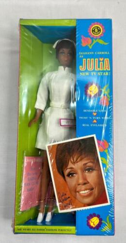 VINTAGE JULIA BARBIE DOLL - TNT Nurse Julia Original hair color - NRFB MIB