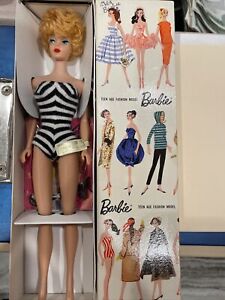 Vintage 1960s Bubblecut Barbie #850 NRFB