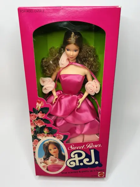 New ListingBARBIE LOT OF 7 DOLLS RESERVED
