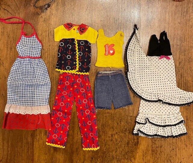 Vintage Barbie/Francie 1960s -1970s Clothes, Case, Accessories, & Dolls Lot ?