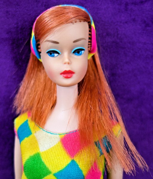 EXC VINTAGE BARBIE Ruby Red/Midnight Black Color Magic HIGH COLOR OSS Dress BIN