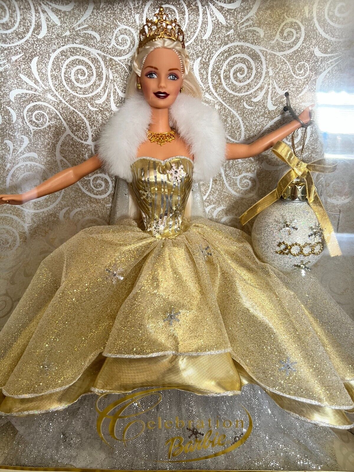 2000 Christmas Barbie - Collector's Edition