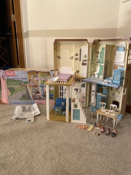 Vintage Mattel Barbie Happy Family Smart House Sounds Like Home 2004 Doll House