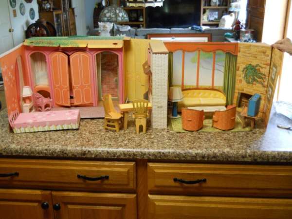 Vintage 1964 Barbie's New Dream House Mattel 4092 Original Manual & Accessories